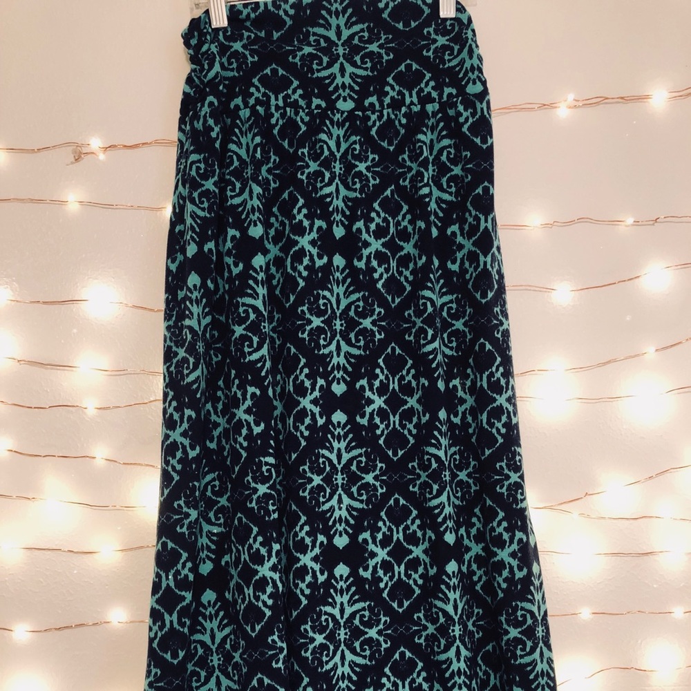 navy and turquoise patterned maxi skirt